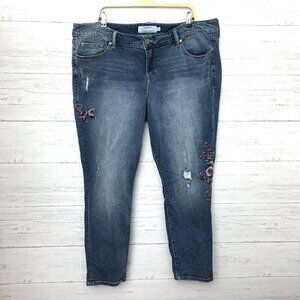 Torrid Women's Skinny Jeans Floral Embroidery Distressed Stretch size 22R